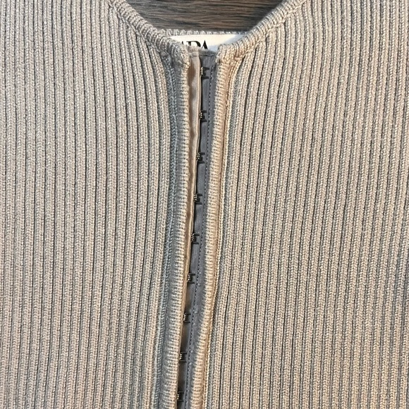 Zara front corset style ribbed tank cropped - Picture 2 of 2